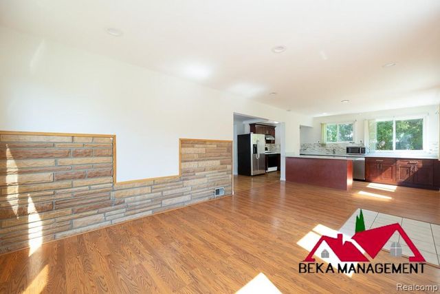 2785 Lovington Drive, Troy, MI 48083