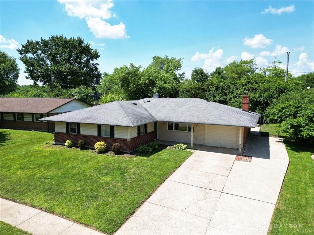 4937 Queensbury Road, Dayton, OH 45424