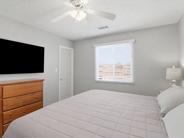 501 Medina Meadows Drive NE, Rio Rancho, NM 87144