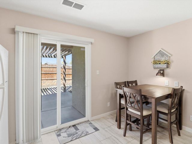 501 Medina Meadows Drive NE, Rio Rancho, NM 87144