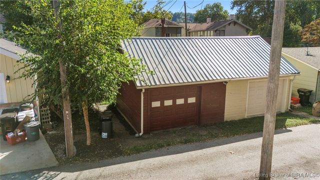 716 W 2nd Street, Madison, IN 47250