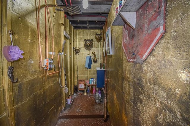 2021 N 54th Street, Kansas City, KS 66104