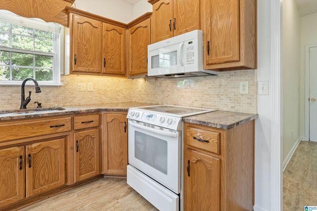 8550 HIDDEN CREEK DRIVE, Gardendale, AL 35071