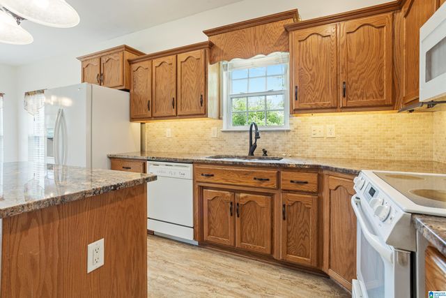 8550 HIDDEN CREEK DRIVE, Gardendale, AL 35071