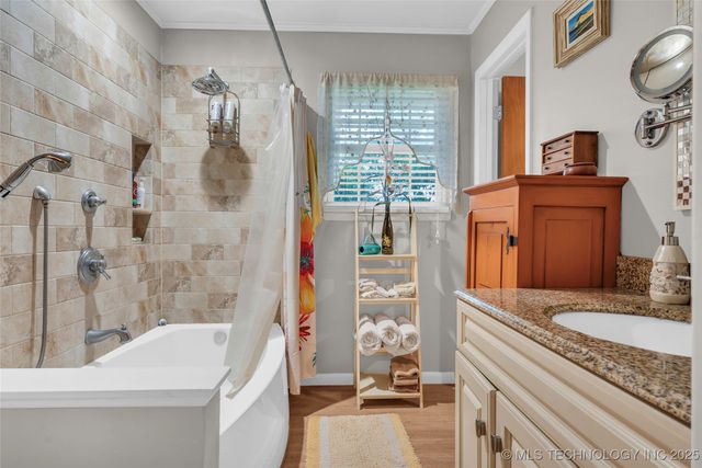 2324 N Plainview Road W, Ardmore, OK 73401