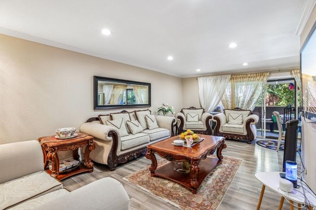 150 Saratoga Avenue 362, Santa Clara, CA 95051