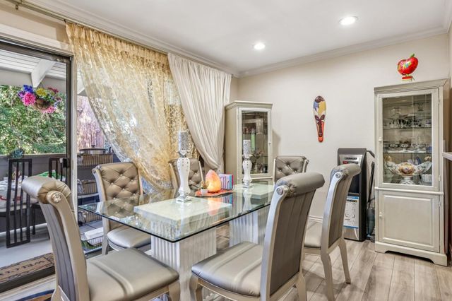 150 Saratoga Avenue 362, Santa Clara, CA 95051