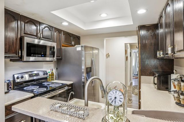 150 Saratoga Avenue 362, Santa Clara, CA 95051