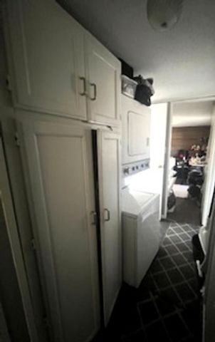 7240 107th Street W 136, Worth, IL 60482