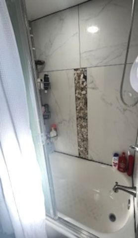 7240 107th Street W 136, Worth, IL 60482