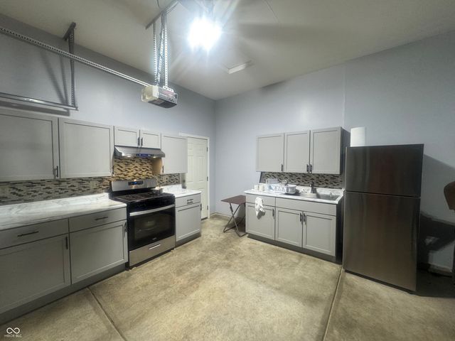 15135 Blue Ribbon Boulevard, Fishers, IN 46040