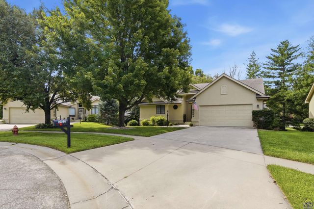 5953 SW 31st St, Topeka, KS 66614