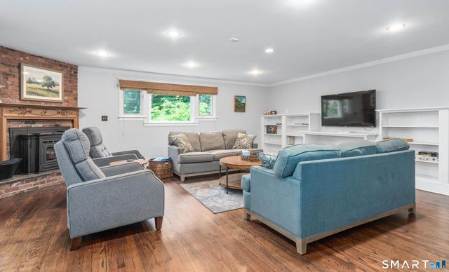 59 West Hill Drive, West Hartford, CT 06119