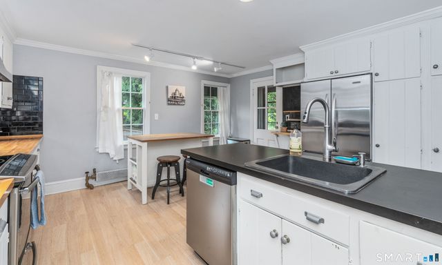 59 West Hill Drive, West Hartford, CT 06119