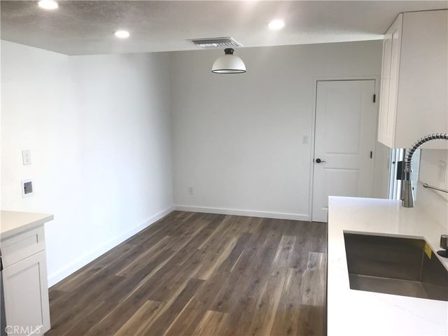 178 W Walnut Avenue D, Rialto, CA 92376