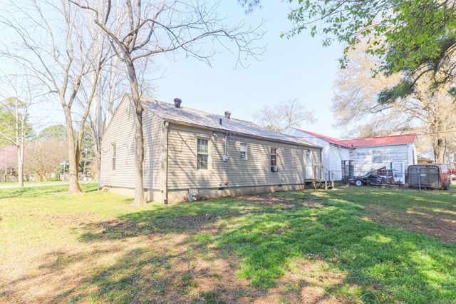 2104 Hampton, Jonesboro, AR 72401