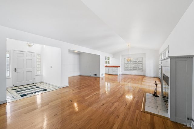 895 Princeton Dr, Sonoma, CA 95476