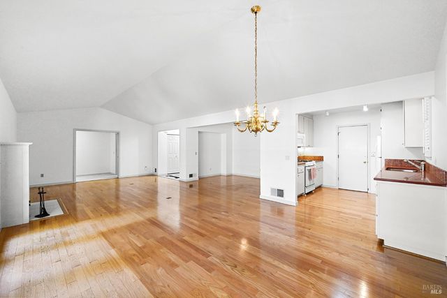 895 Princeton Dr, Sonoma, CA 95476