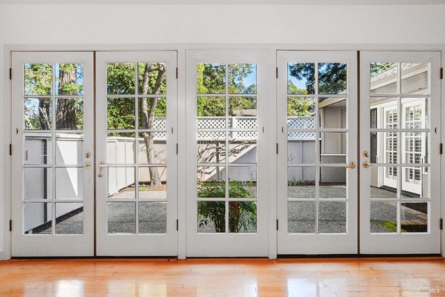 895 Princeton Dr, Sonoma, CA 95476