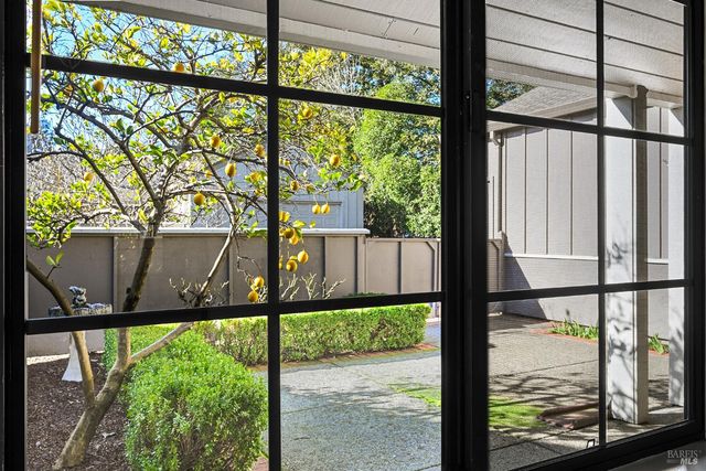 895 Princeton Dr, Sonoma, CA 95476