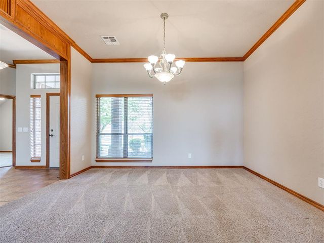 2100 SW 33rd Street, Moore, OK 73170