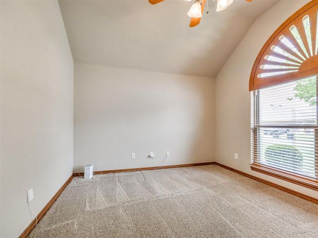 2100 SW 33rd Street, Moore, OK 73170