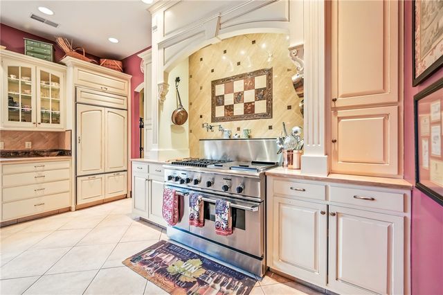 1 Grandview Dr, Shenango Twp, PA 16159