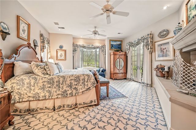 1 Grandview Dr, Shenango Twp, PA 16159