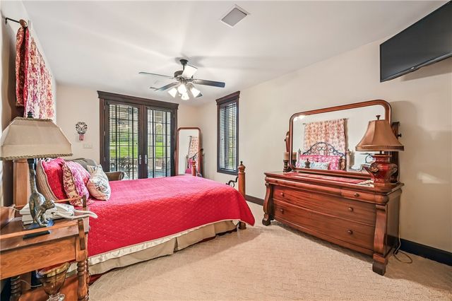 1 Grandview Dr, Shenango Twp, PA 16159