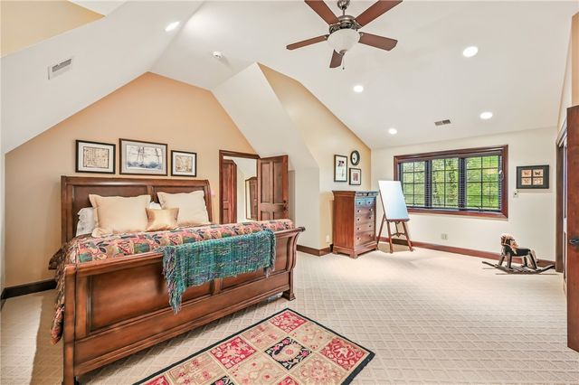 1 Grandview Dr, Shenango Twp, PA 16159