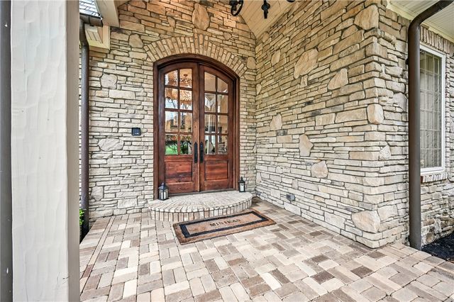 1 Grandview Dr, Shenango Twp, PA 16159