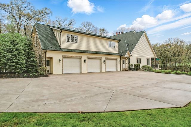 1 Grandview Dr, Shenango Twp, PA 16159