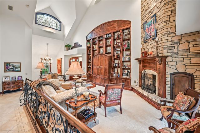 1 Grandview Dr, Shenango Twp, PA 16159