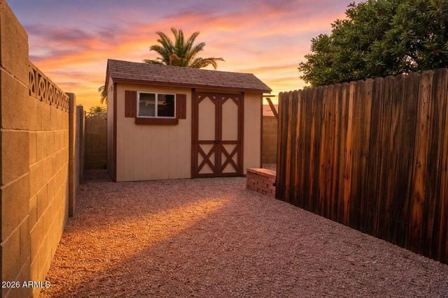 6025 E Boise Street, Mesa, AZ 85205