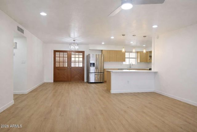 6025 E Boise Street, Mesa, AZ 85205