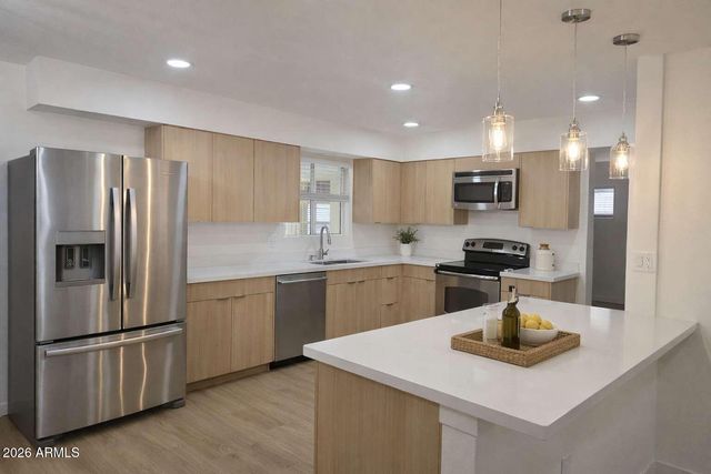 6025 E Boise Street, Mesa, AZ 85205