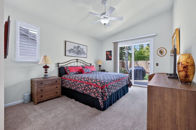 906 Rathbone Cir, Folsom, CA 95630