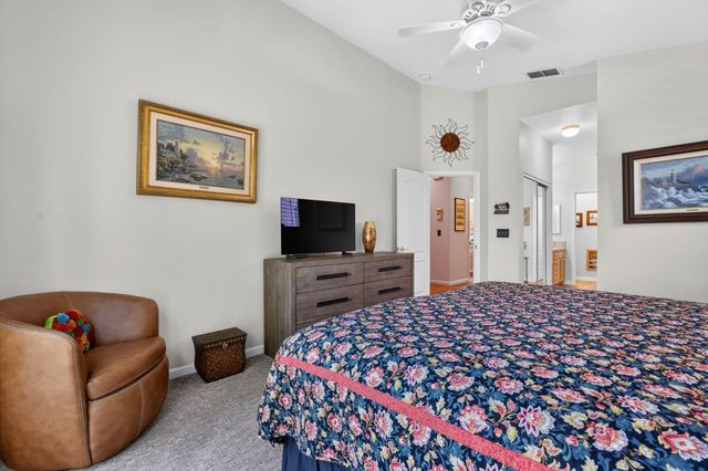 906 Rathbone Cir, Folsom, CA 95630