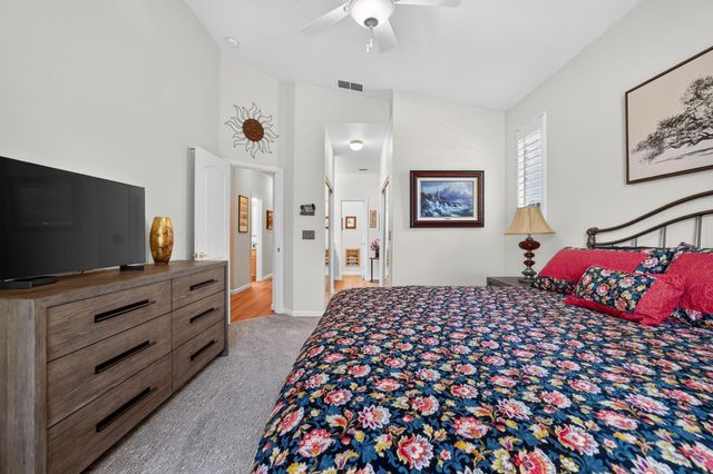 906 Rathbone Cir, Folsom, CA 95630