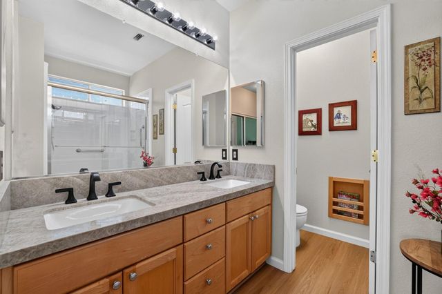 906 Rathbone Cir, Folsom, CA 95630