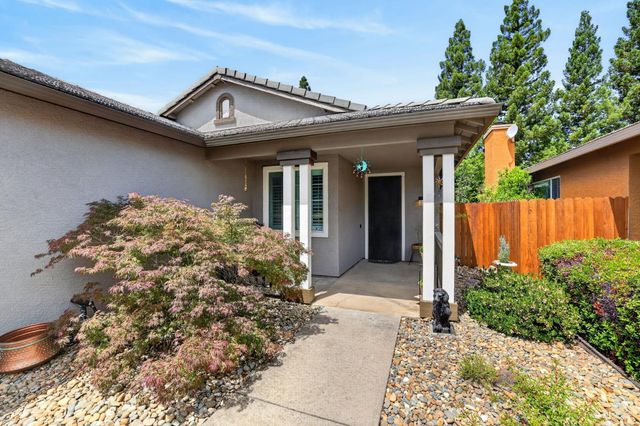 906 Rathbone Cir, Folsom, CA 95630