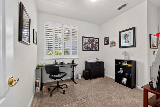 906 Rathbone Cir, Folsom, CA 95630