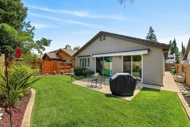 906 Rathbone Cir, Folsom, CA 95630