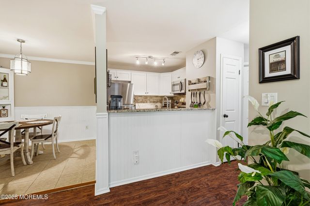 7 Dressage Court, Tinton Falls, NJ 07753