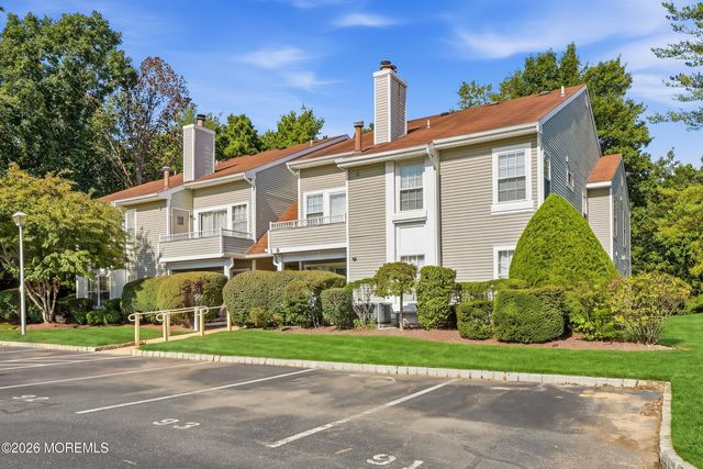 7 Dressage Court, Tinton Falls, NJ 07753
