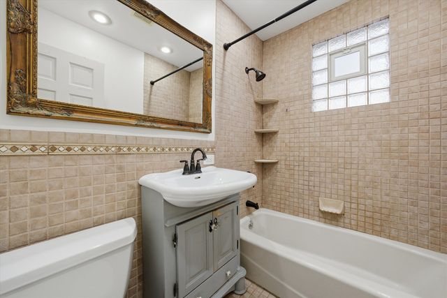 314 E Elm Street, Lombard, IL 60148