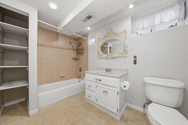 314 E Elm Street, Lombard, IL 60148