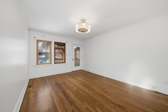 314 E Elm Street, Lombard, IL 60148