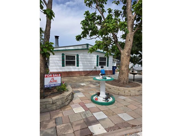 1057 Glen Creighton Dr, Dacono, CO 80514