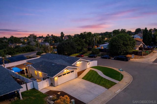 1217 Juliette Place, Fallbrook, CA 92028